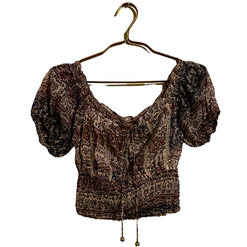 NWT Olivaceous cropped square neck smocked top women’s size small